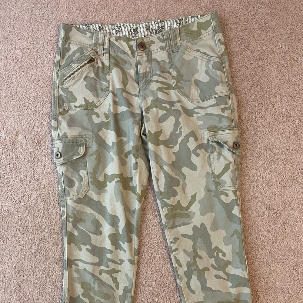 Camo Capri Pants